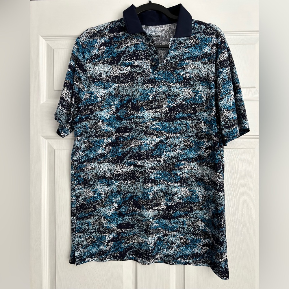 Men’s Under Armour ISO-Chill Edge Blue Spotted Pattern Polo Golf Shirt, Size M
